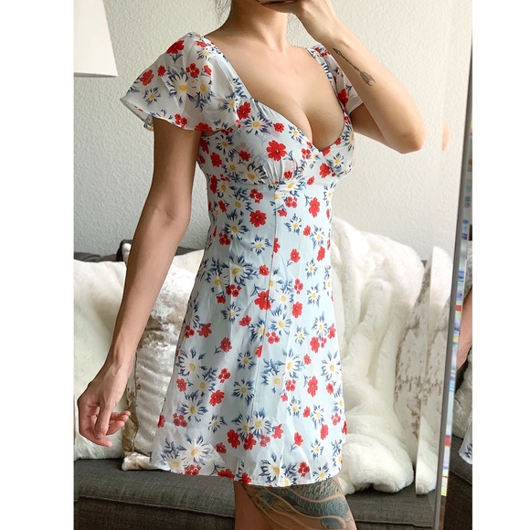 NWT F21 Floral Dress - Picture 2 of 4